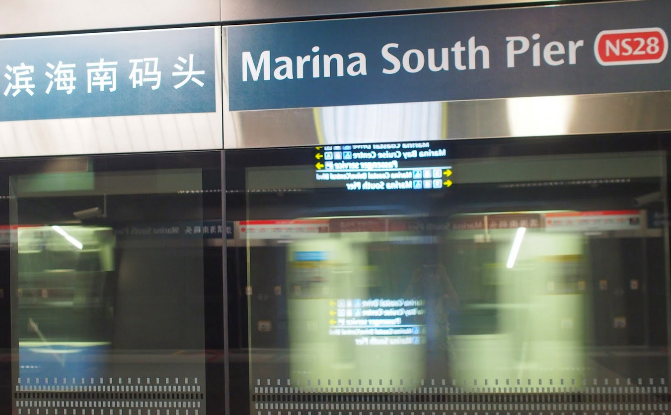 Marina Gardens Lane Condo Near to Central Business District Raffles Shopping Centre and Suntec City